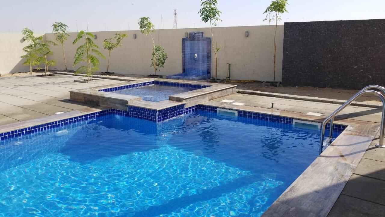 pool companies in dubai