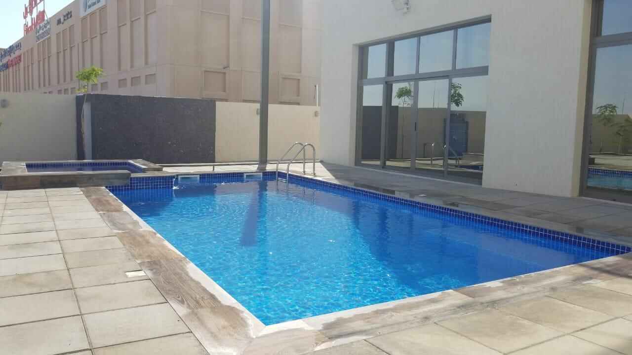 swimming pool contractors in dubai