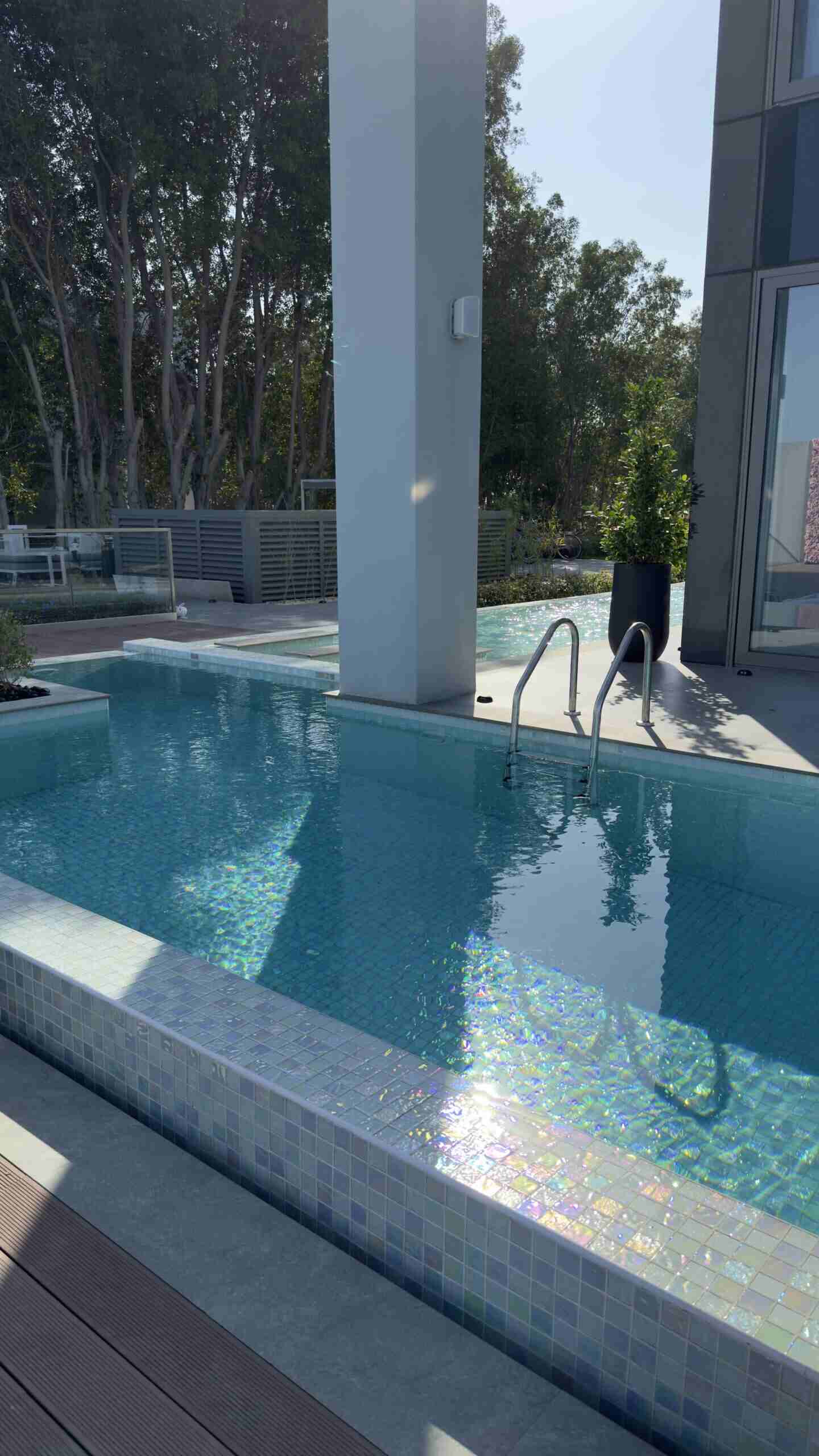 swimming pool contractors in Dubai