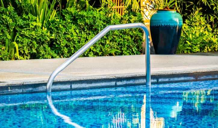 swimming pool company UAE