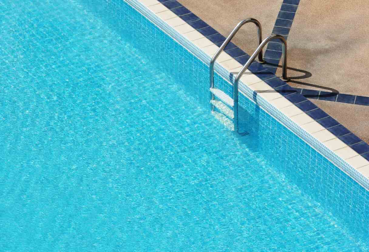 Swimming Pool Cleaning Service in Al Ain