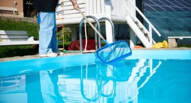 Swimming Pool Cleaning