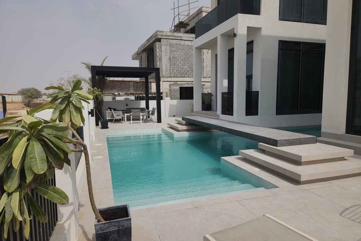 Swimming Pool and Landscape contractor in Dubai Hills