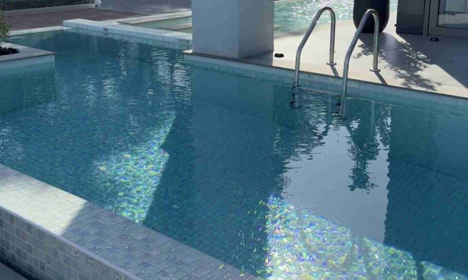 swimming pool contractors in Dubai