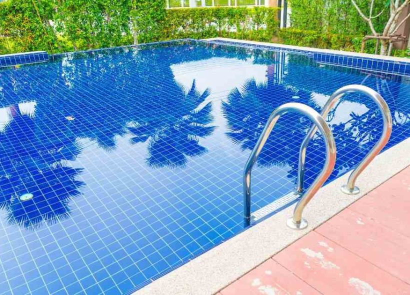 Pool Cleaning Services