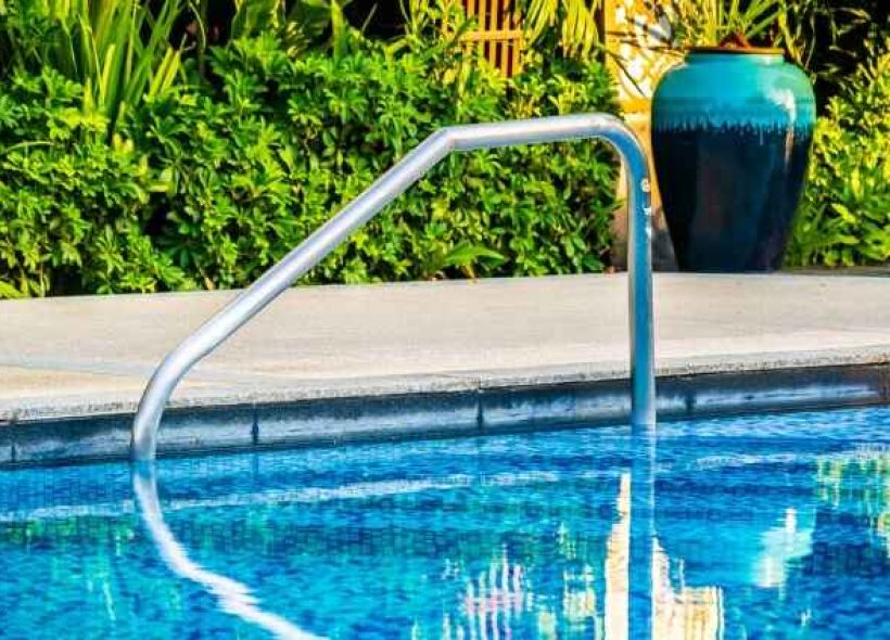 swimming pool company UAE