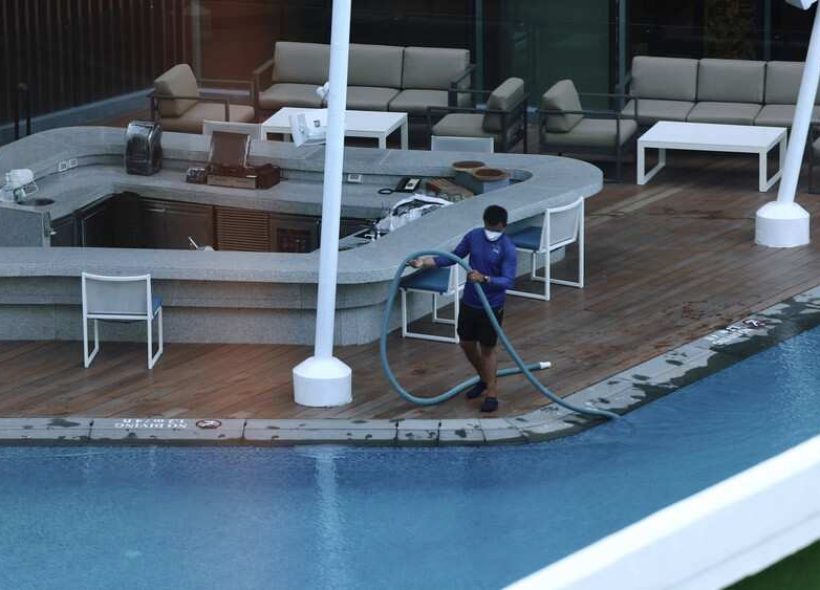 Swimming pool cleaning in Sharjah
