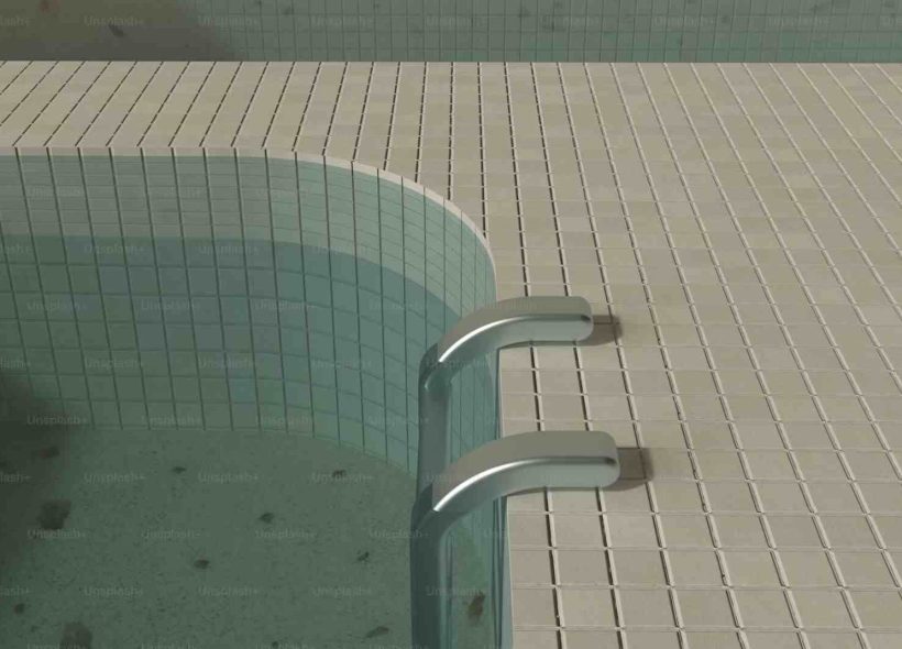 Pool Tiling & Finishing