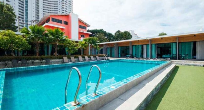 swimming pool contractors in Abu Dhabi